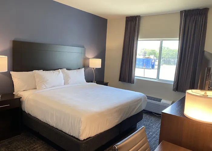 Cobblestone Inn & Suites - Forest City