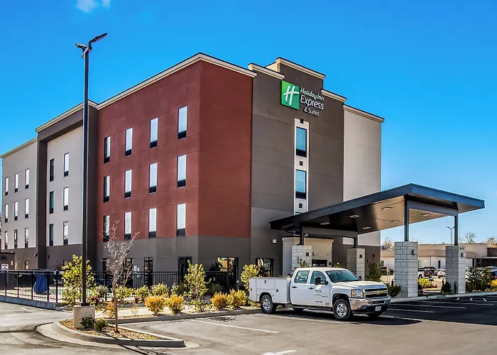 Holiday Inn Express & Suites Tulsa East - Catoosa By Ihg