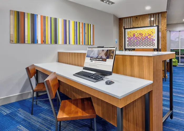 Holiday Inn Express & Suites Wooster By Ihg