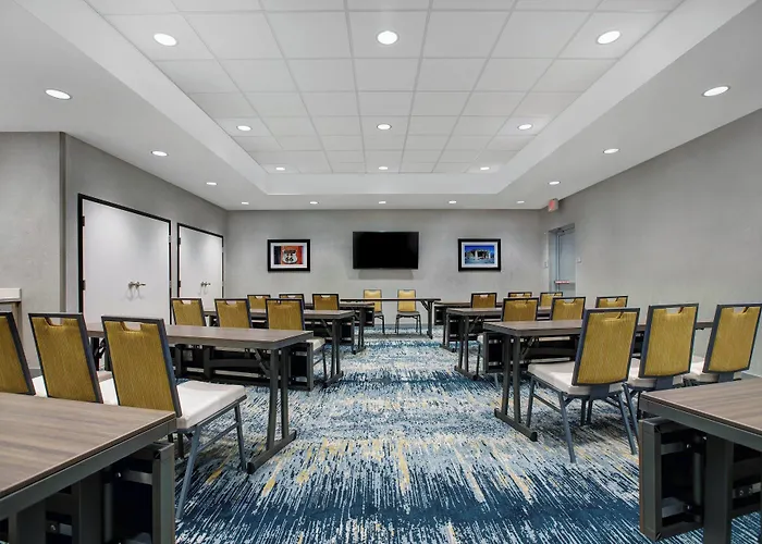 Towneplace Suites By Marriott Phoenix Glendale Sports & Entertainment District