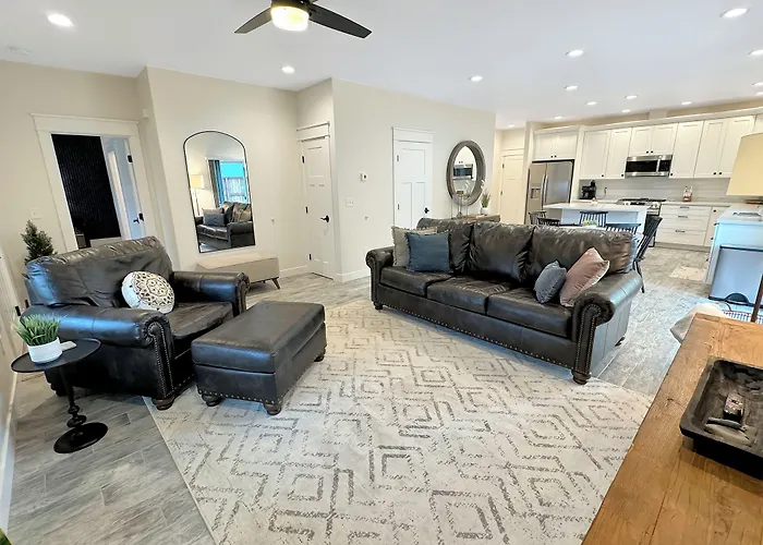 Colony Suites