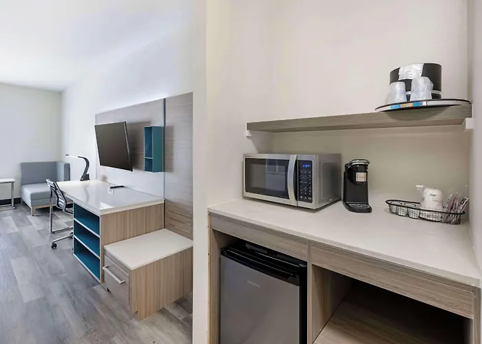 Best Western Plus Executive Residency Carlsbad Hotel