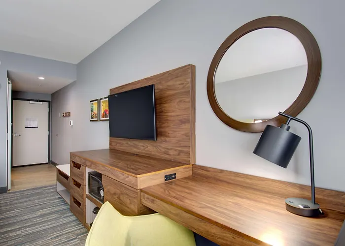 Hampton Inn & Suites Portland West