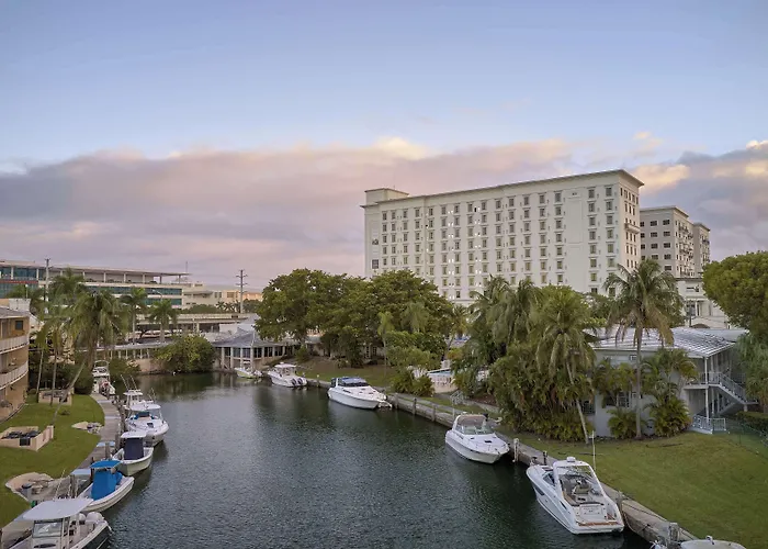 Thesis Hotel Miami Coral Gables, Curio Collection By Hilton