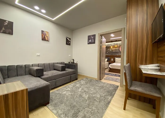 Holy Sheet Plus - Boutique Hotel