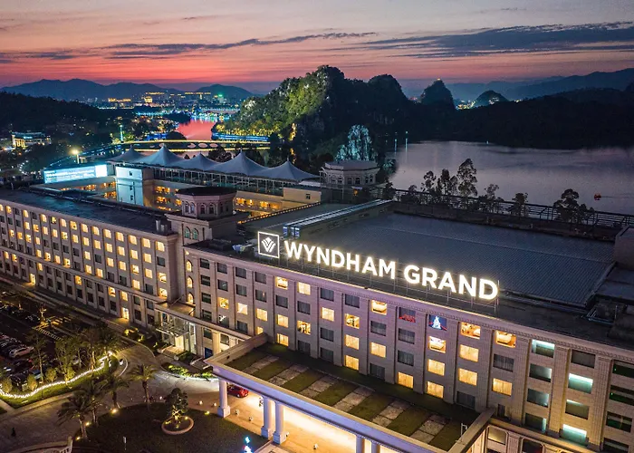 Wyndham Grand Zhaoqing Downtown
