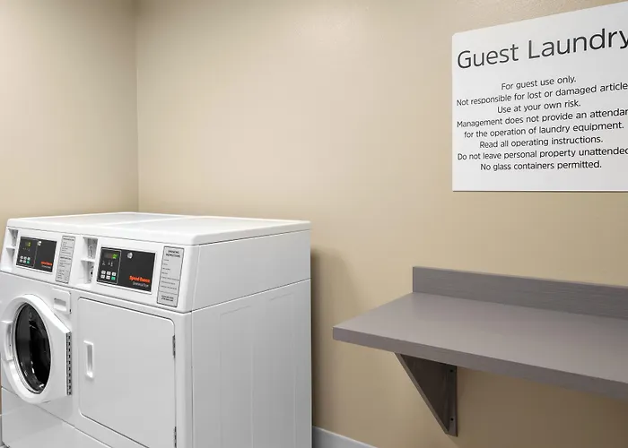 Holiday Inn Express & Suites - Elkhorn - Lake Geneva Area By Ihg