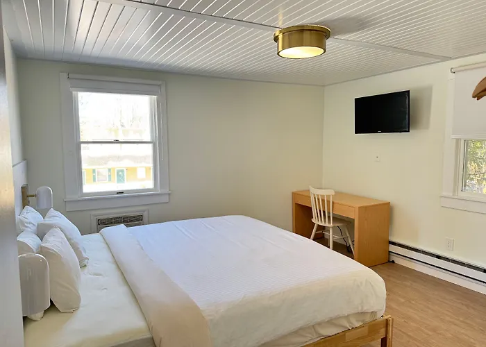 Maple Leaf Inn Lake Placid