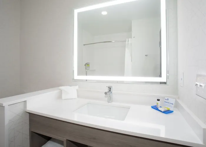 Holiday Inn Express & Suites - Meridian - Boise West By Ihg