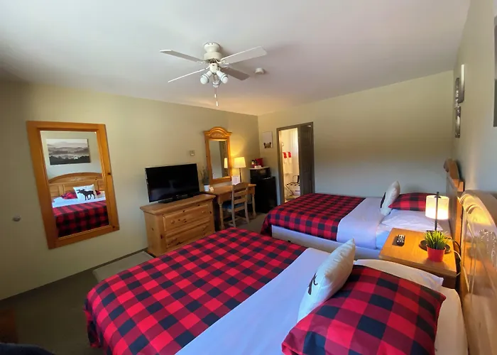 Parkway Motel