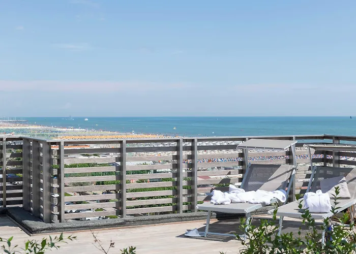 Kiss Beachfront Hotel&Restaurant