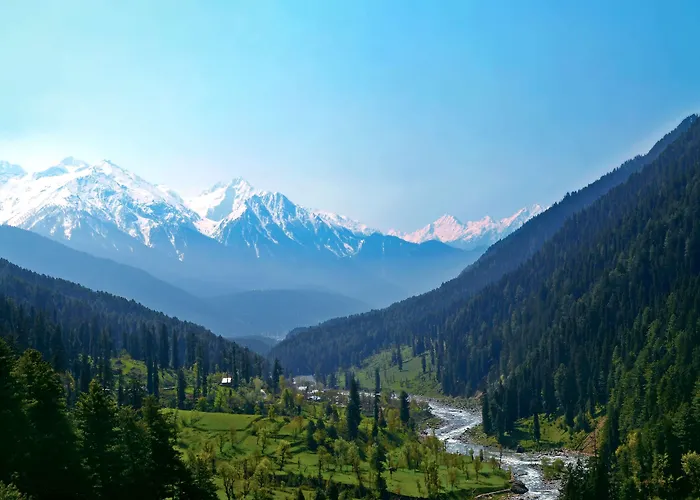 Country Inn & Suites By Radisson Sonamarg
