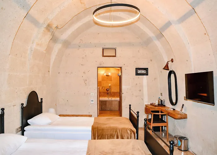Evanthia Cave Suites