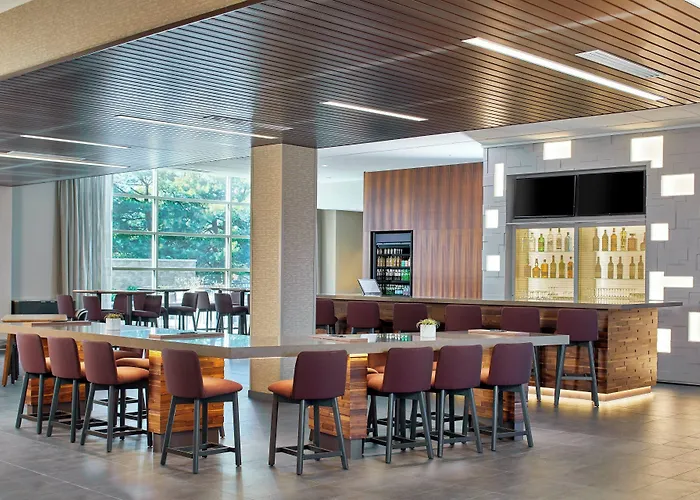 Courtyard By Marriott Albany Airport