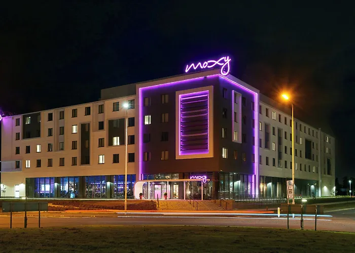 Moxy Edinburgh Airport