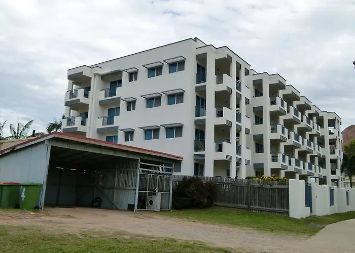 Madison Ocean Breeze Apartments