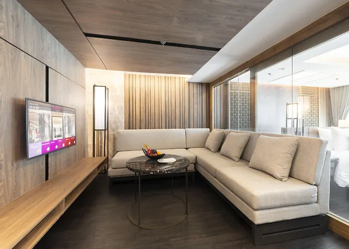 Ramada Plaza By Wyndham Chao Fah Phuket