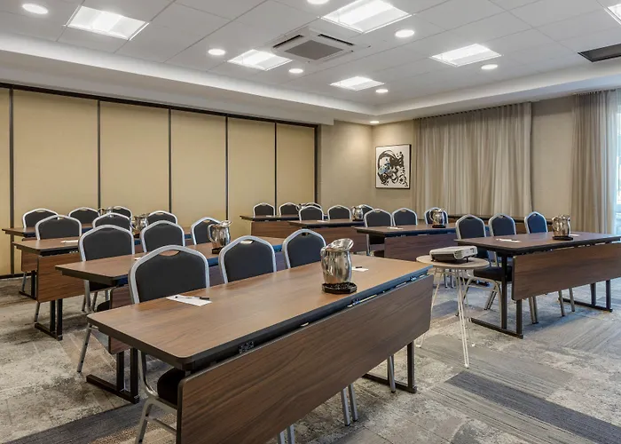 Cambria Hotel West Orange