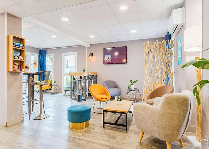 Kyriad Direct Tours Sud - Chambray Les Tours