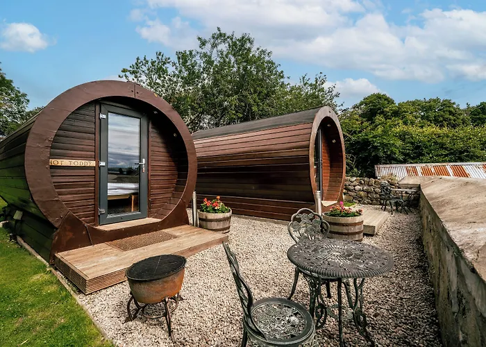 Delny Glamping And Farm Animals