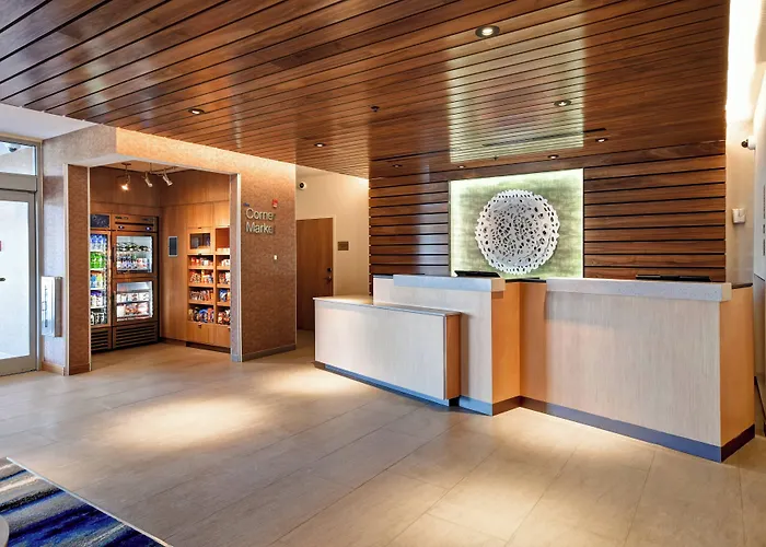 Fairfield Inn & Suites By Marriott Plymouth