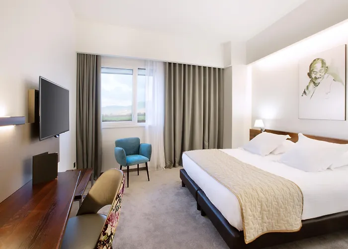 Best Western Plus Hotel Restaurant Les Humanistes Proche Route Des Vins