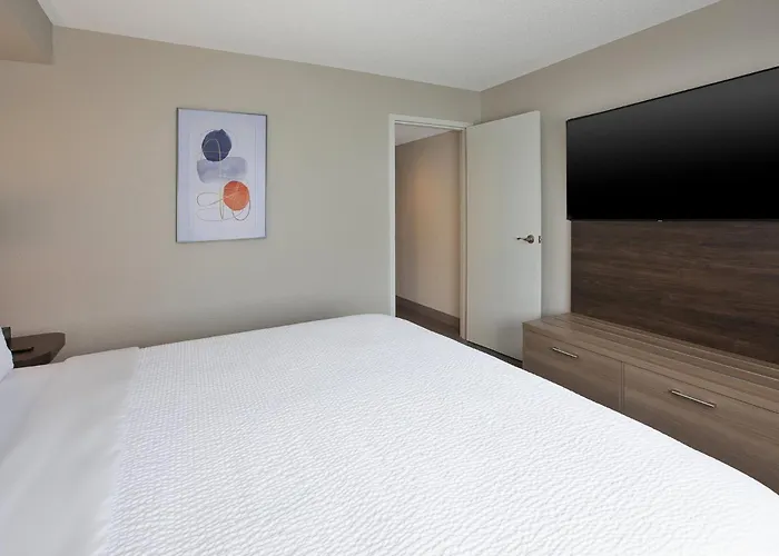 Holiday Inn Express Hotel & Suites Uptown Fredericton By Ihg