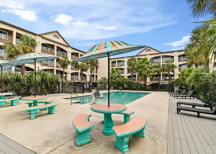 Beachfront Palms Resort Galveston, An Ascend Collection Hotel