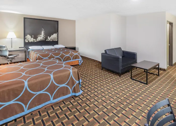 Super 8 By Wyndham League City Kemah Area