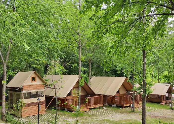 Saecula Natural Village Experience