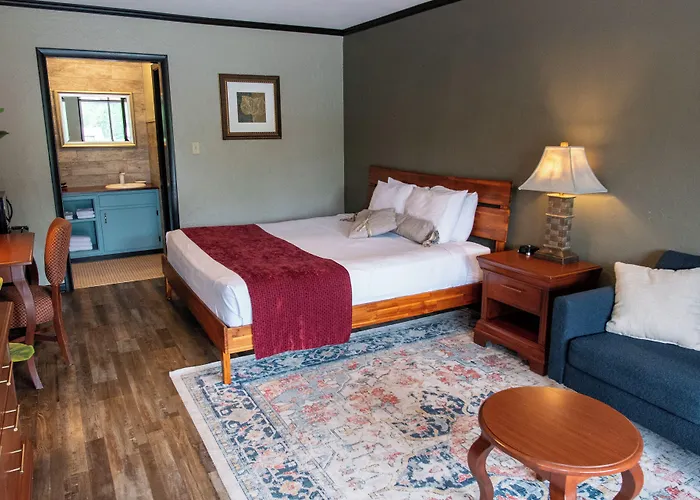 Townsend River Breeze Inn
