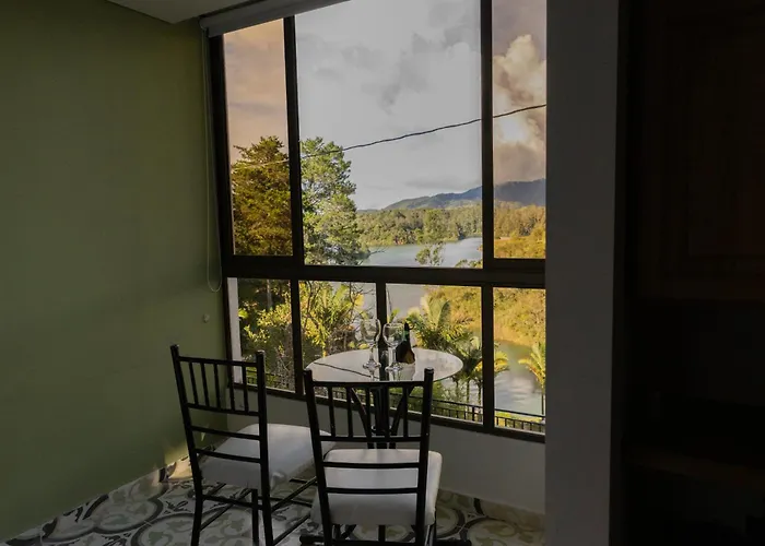 Hotel Bahia Del Faro