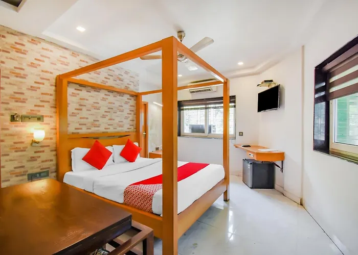 Super Oyo Krishna Guest House
