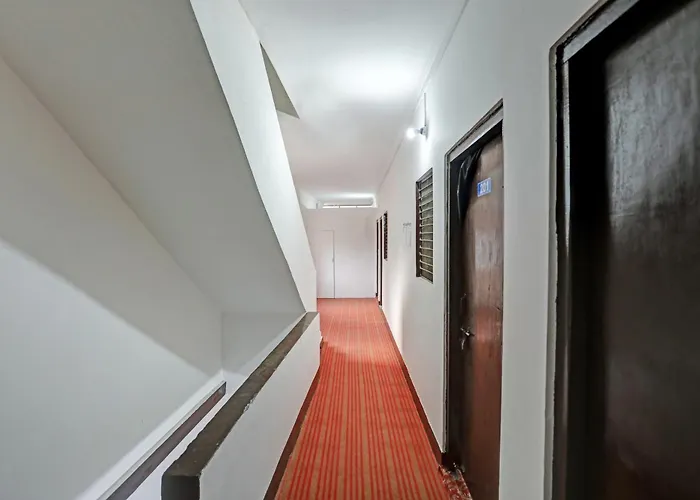 Hotel Signature View