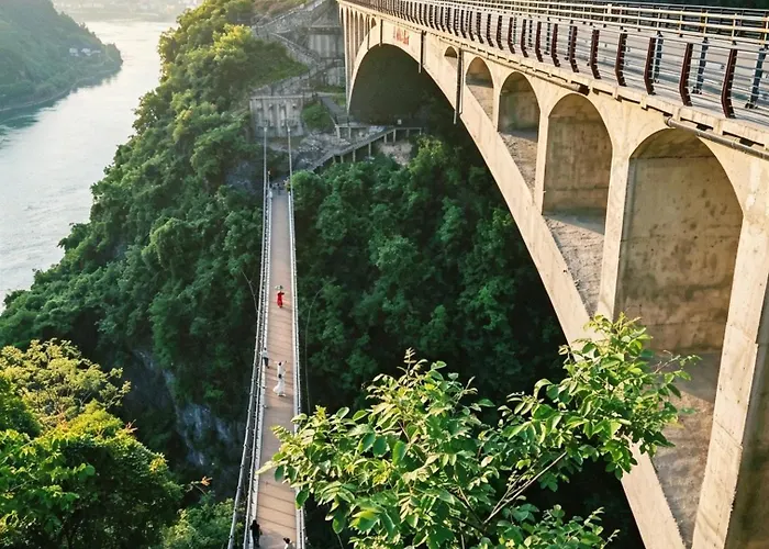 Yichang Leisurely River View Inn - Three Gorges Branch