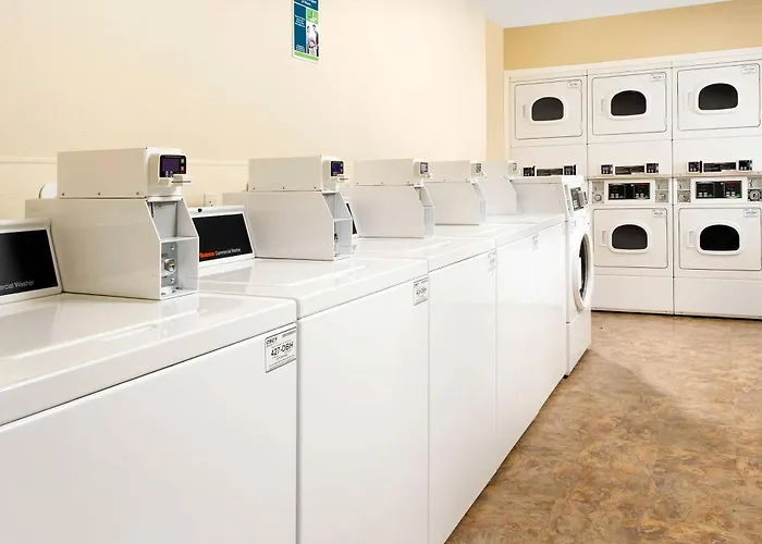 Woodspring Suites Chicago Romeoville