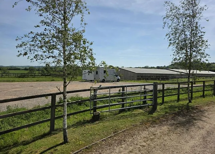 Knapp Farm Glamping Lodge 2
