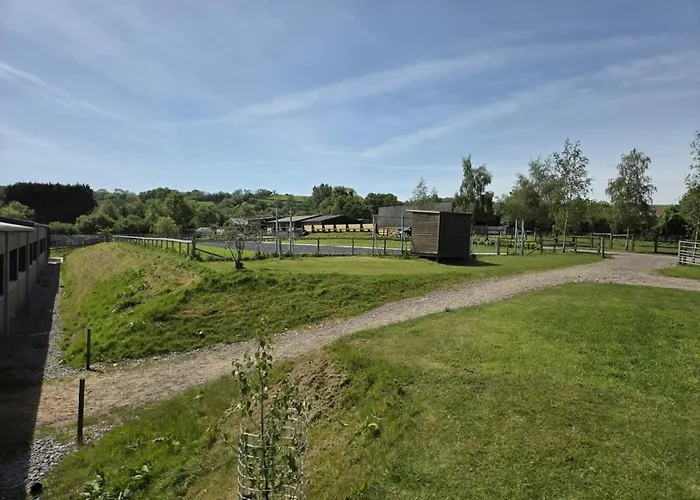 Knapp Farm Glamping Lodge 2