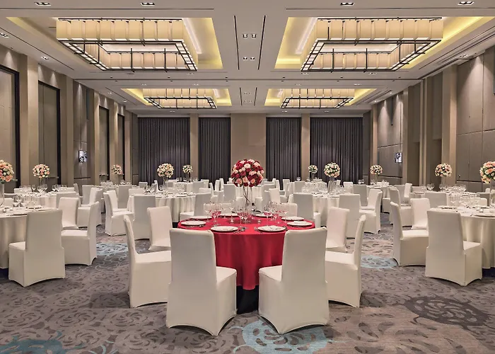 Courtyard By Marriott Iloilo