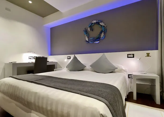 Monaco Suites Hotel