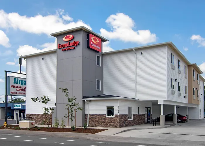 Econo Lodge Inn & Suites Springfield Main Street