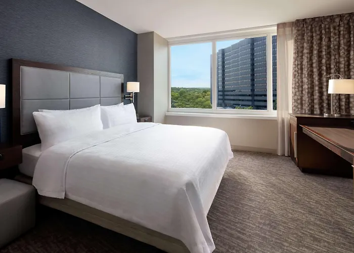 Homewood Suites By Hilton Teaneck Glenpointe