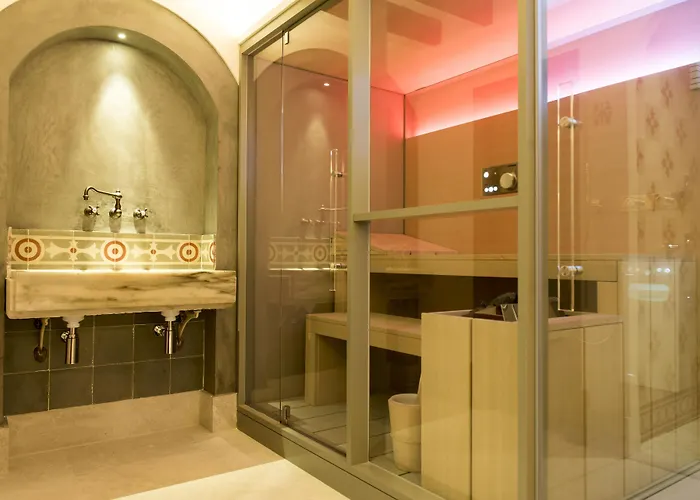 Hotel Gloria De Sant Jaume