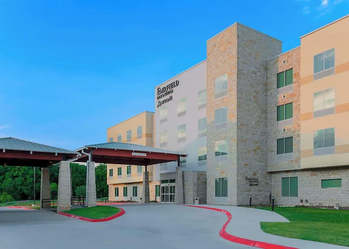 Fairfield Inn & Suites By Marriott Decatur At Decatur Conference Center