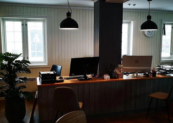 Henningsvaer Guesthouse