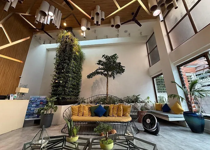 Ferra Hotel And Garden Suites