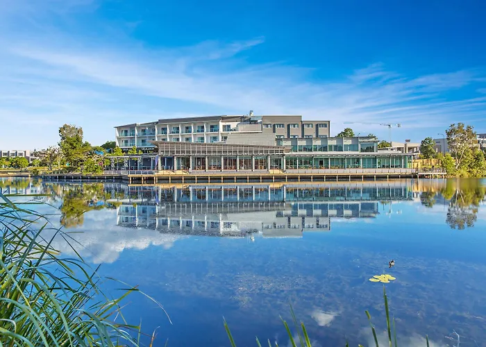 Best Western Plus North Lakes Hotel