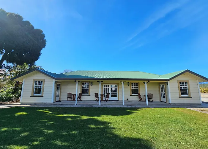 Karamea Hotel