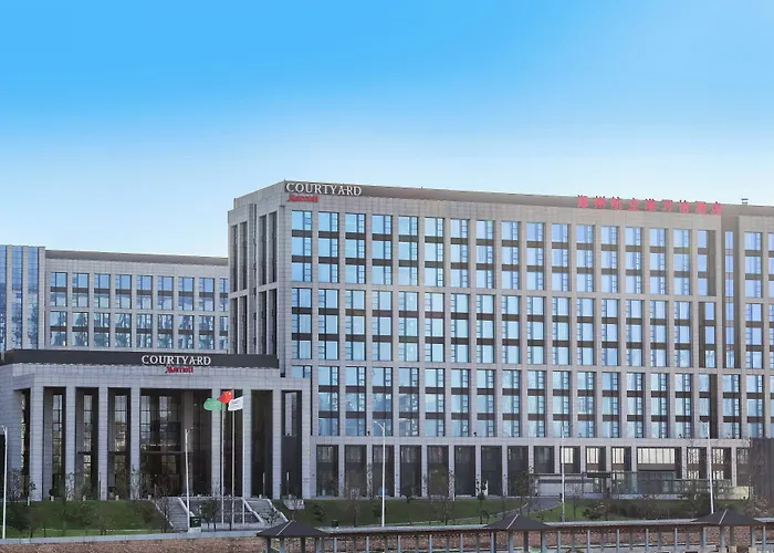 Courtyard By Marriott Zhengzhou Airport
