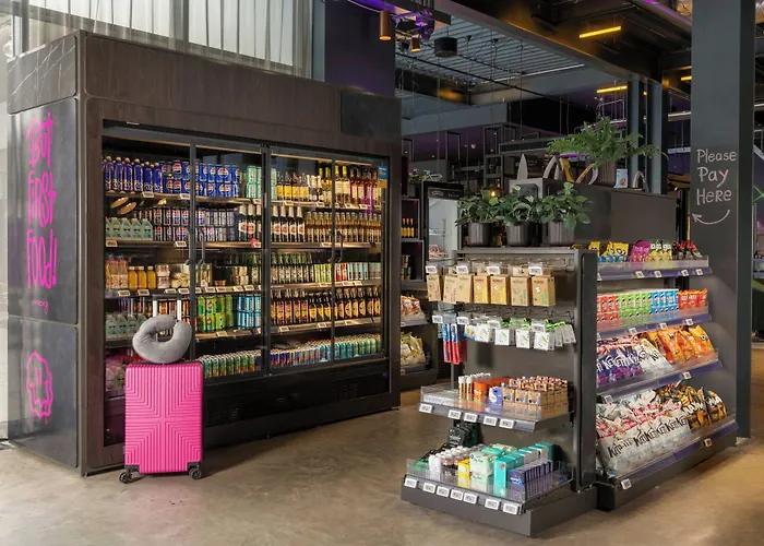 Moxy London Heathrow Airport